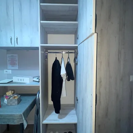 ベッド・アンド・ブレックファスト V 1944 3*