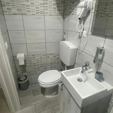 ベッド・アンド・ブレックファスト V 1944 ラメーツィア・テルメ